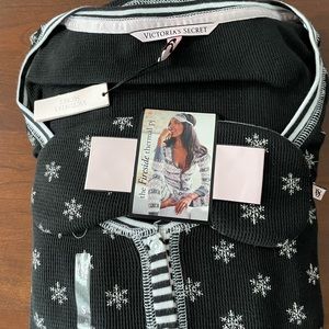 Victoria secret thermal pj set size small